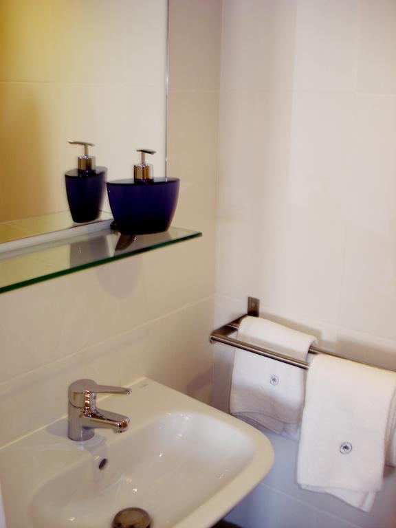 Tm Guest House Guimarães Quarto foto